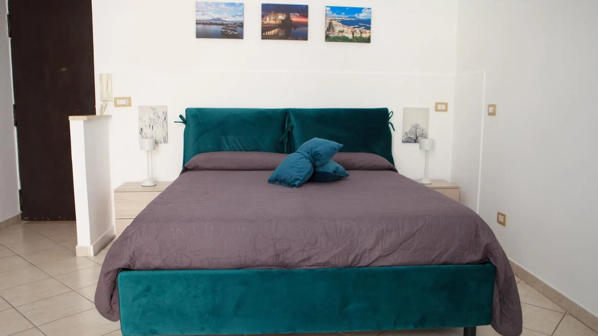 Giordano Room Portici Italy